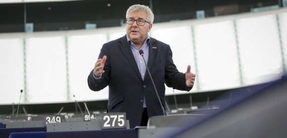 Ryszard Czarnecki: Nie odwracajmy się plecami do obywateli Białorusi