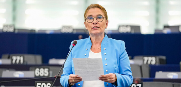 Beata Mazurek o rozporządzeniu i dyrektywie w sprawie elektronicznego materiału dowodowego w sprawach karnych