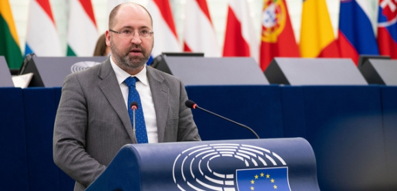 Adam Bielan: „Unia Europejska musi zawierać nowe i strategiczne umowy handlowe”