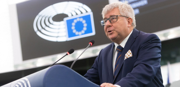 Ryszard Czarnecki o sytuacji w Serbii